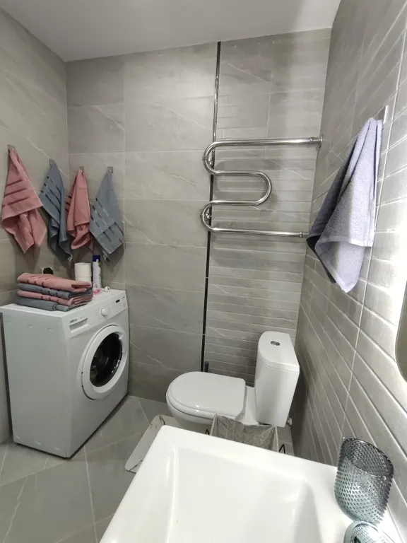 Уютная квартира с отдельной спальней, новым ремонтом и техникой