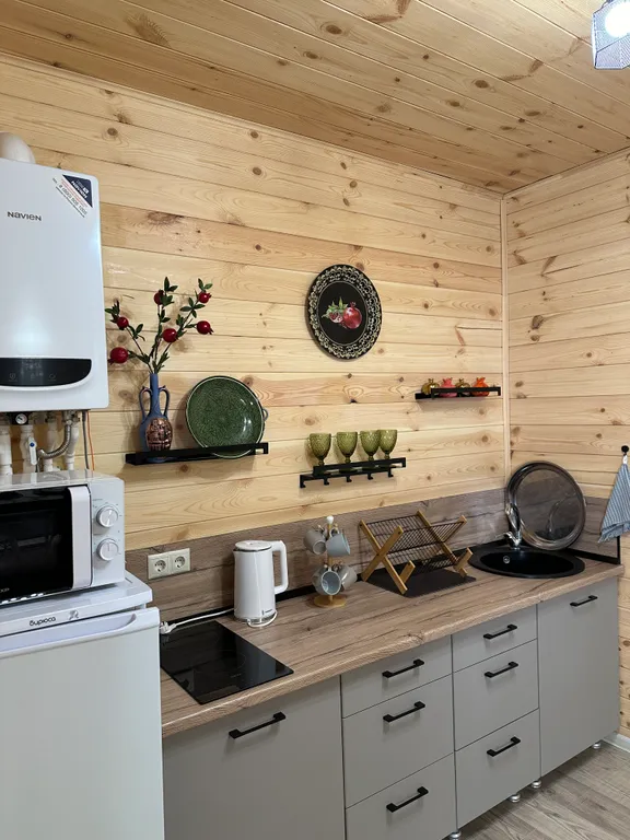 Студия с балконом и красивым видом