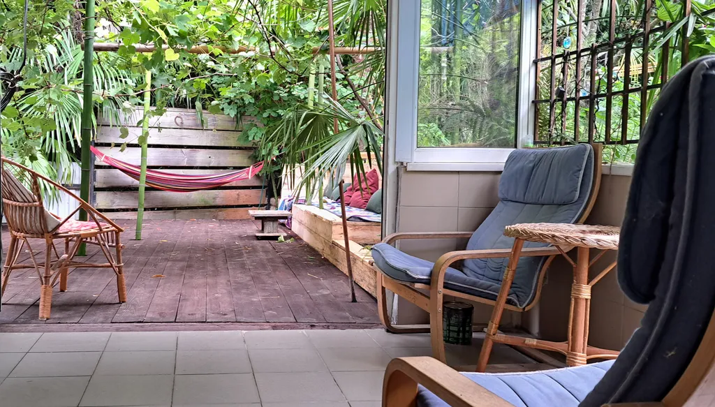 Дом в бамбуках в 500 метрах от моря