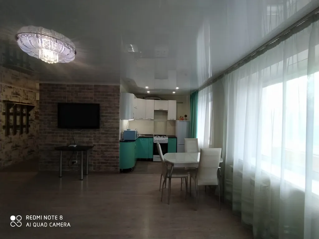 Центр города, большая гостинная