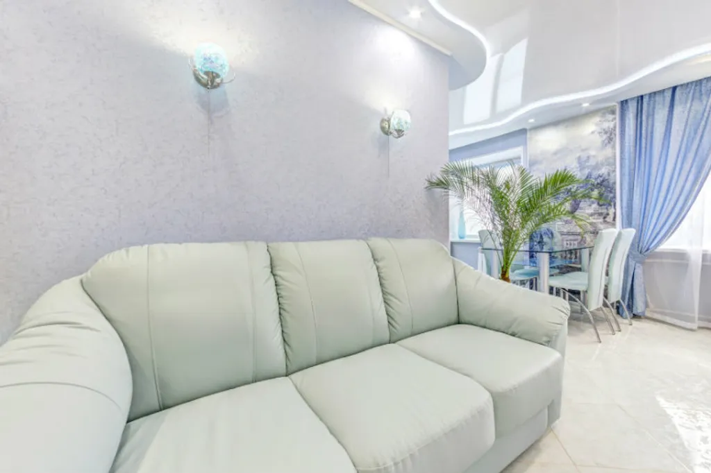 Евро двушка с джакузи в тихом центре