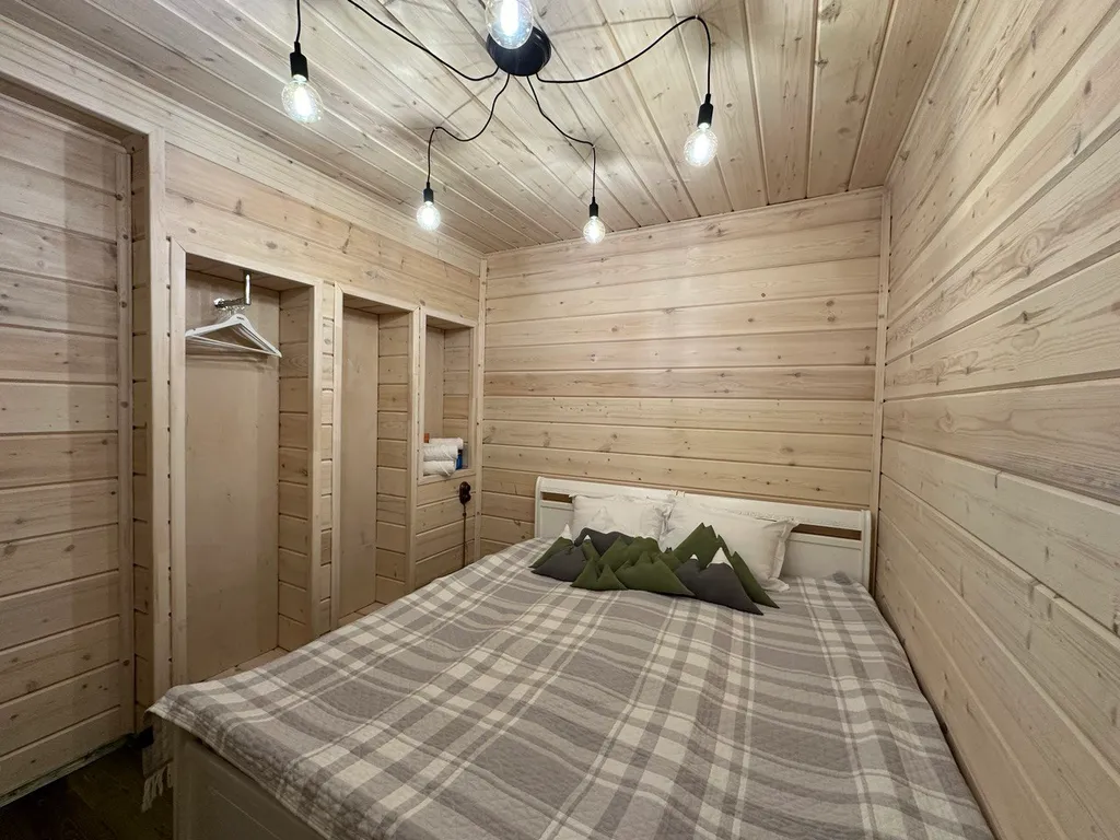 Большой дом с тремя спальнями,  Дом 3