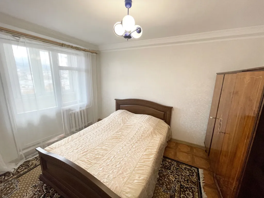 Чистая квартира в спальном районе с красивым видом