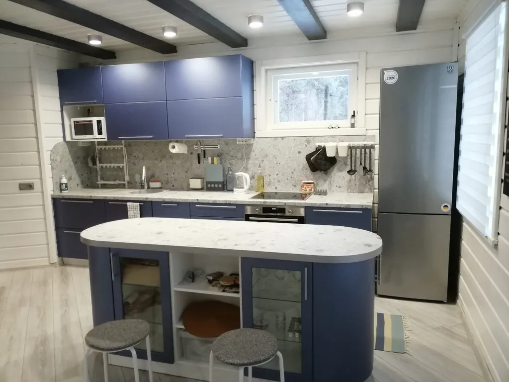 Уютный дом на берегу речки, в финском стиле