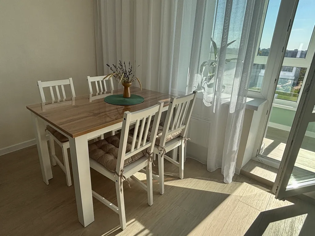 Шикарная евродвушка, высокий этаж, красивый вид, близко центр города