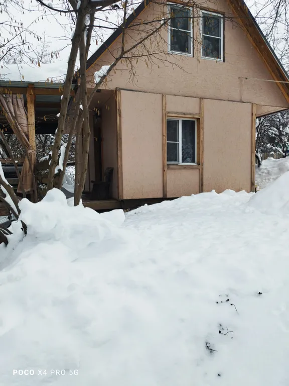 Романтик у реки