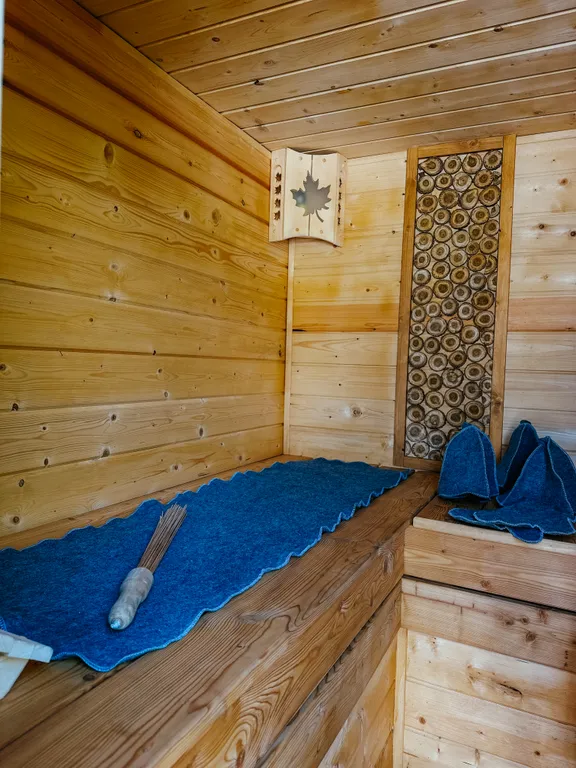 Отдельный дом с баней, террасой,джакузи, парковкой и мангальной зоной