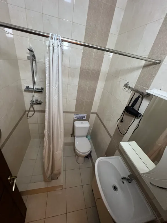 Коттедж Уютный коттедж с бассейном — Южная Озереевка