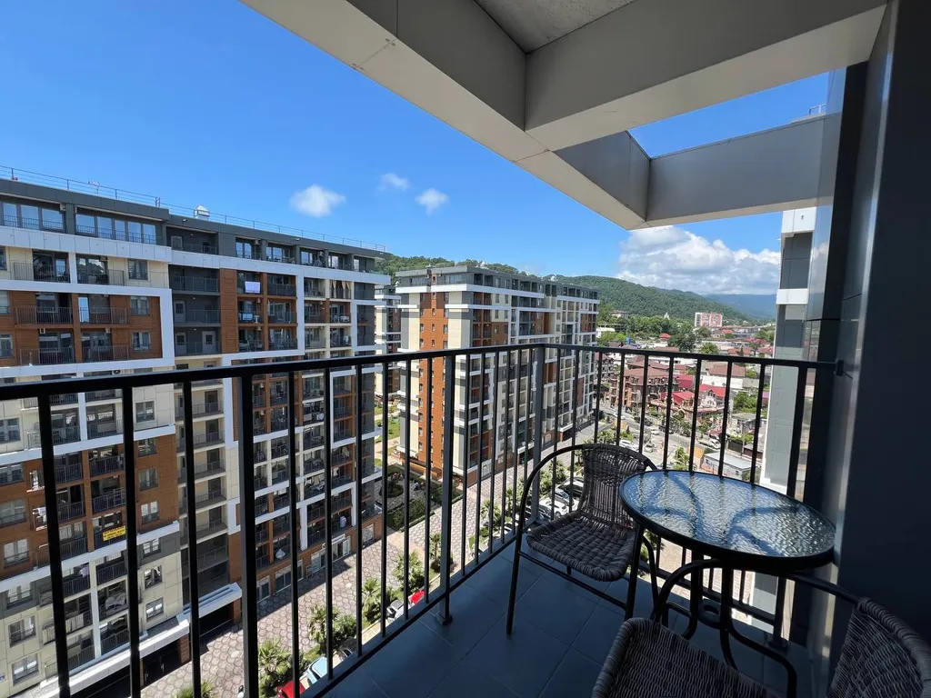 Студия с панорамными окнами и шикарным видом на море