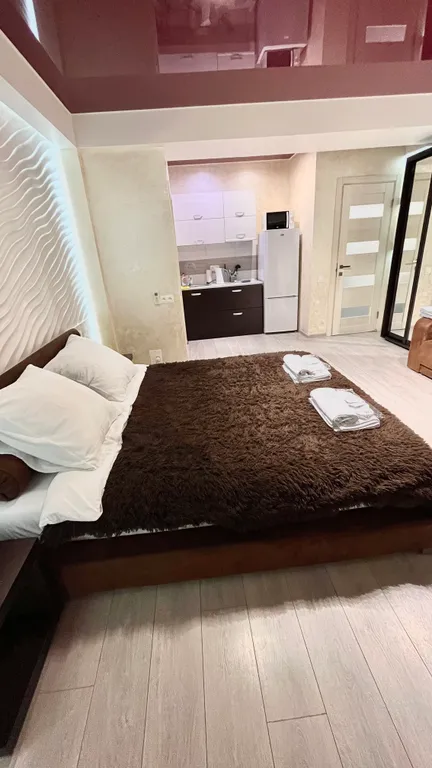 Апартаменты с бассейном на крыше дома