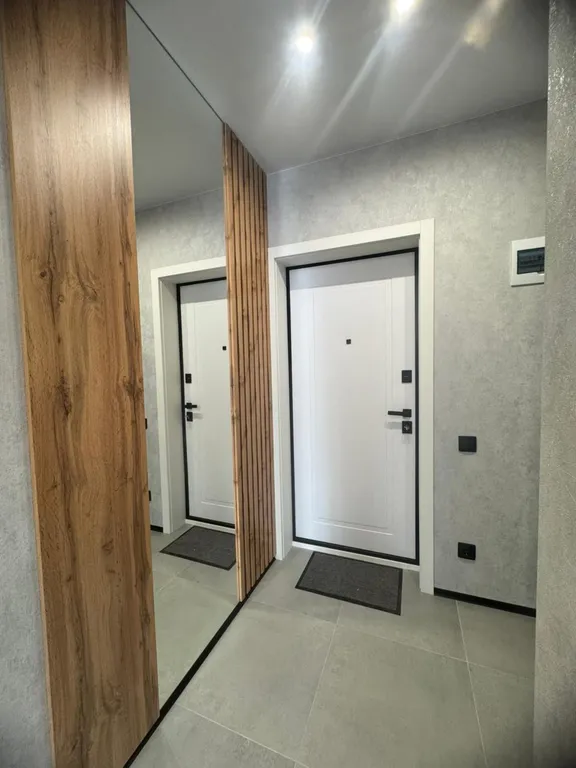 Евро-двухкомнатная квартира с дизайнерским ремонтном