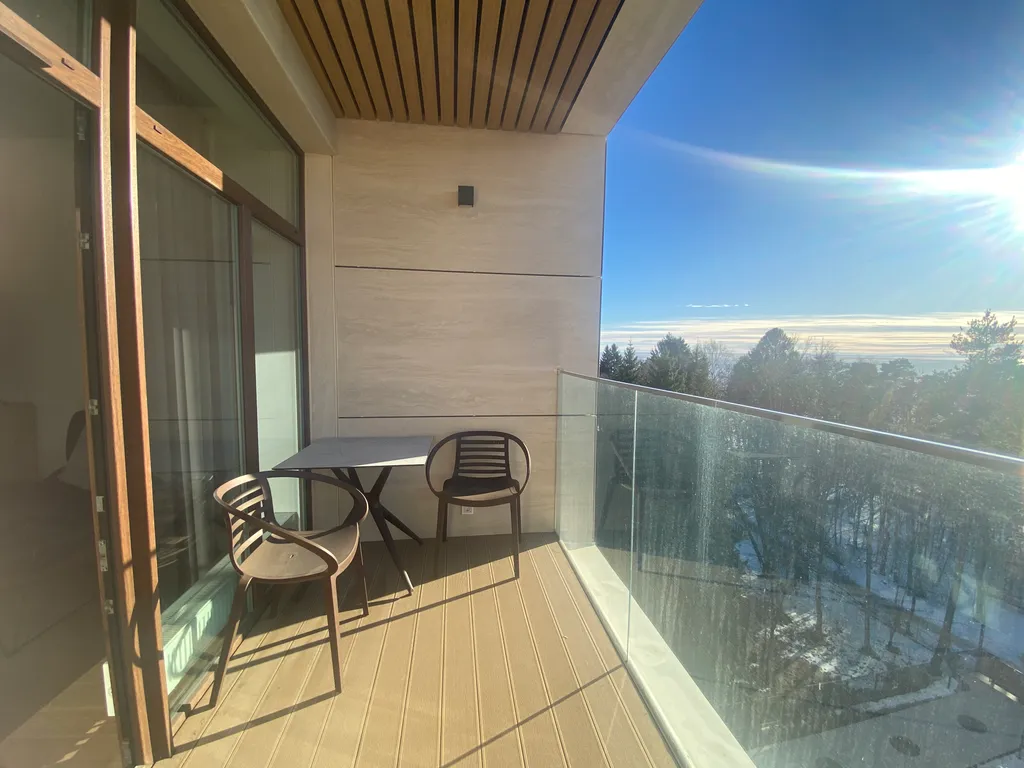 Видовой апартамент-студия на заливе