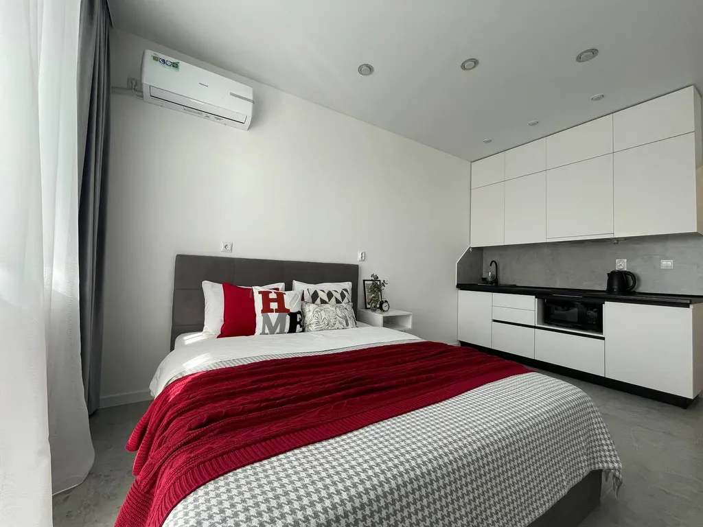 Стильная студия с видом на Китай