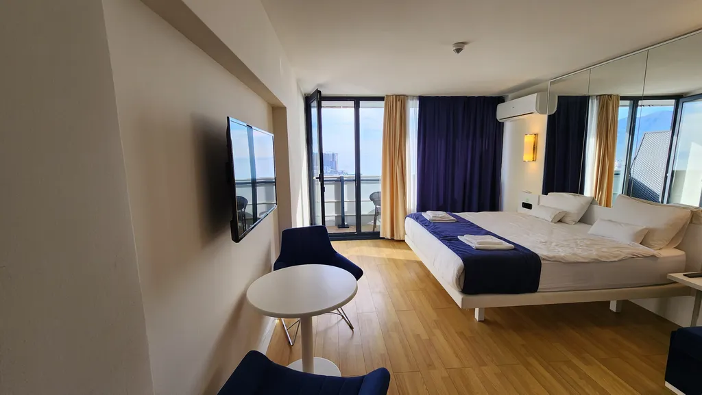 Квартира на высоком этаже с видом на море