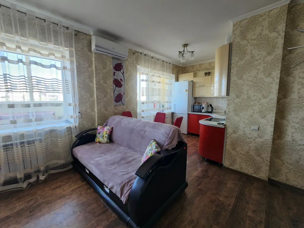 Уютная современная квартира в центре района Харгора