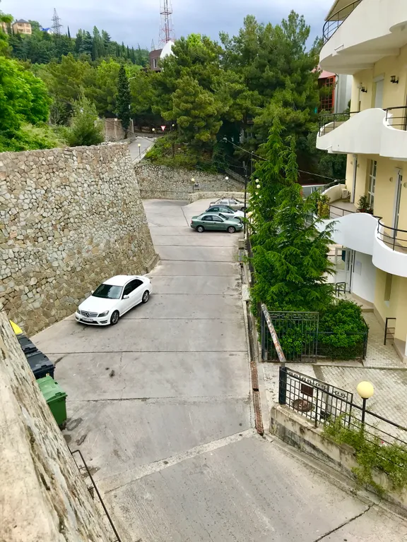 Квартира с прекрасным видом на горы и парк