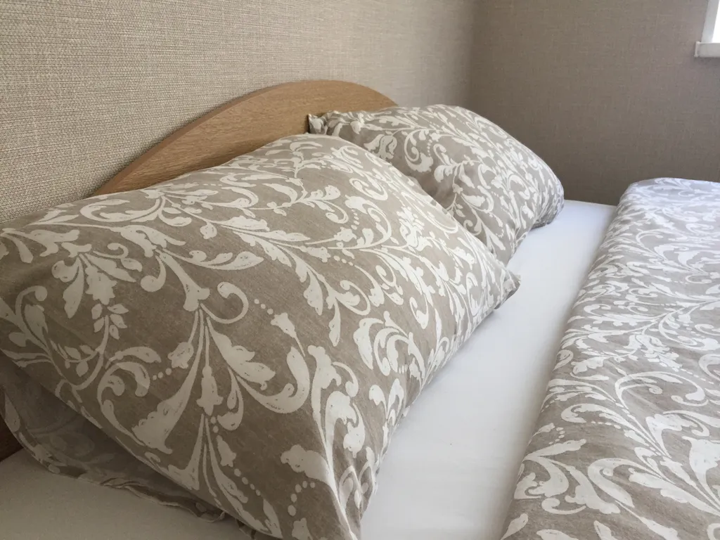 Трёхкомнатная, удобное расположение, отчетные документы.