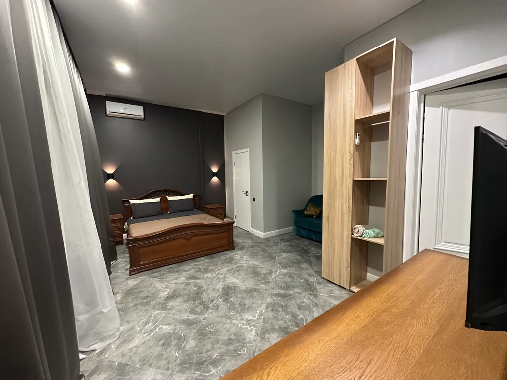 Дом с бассейном