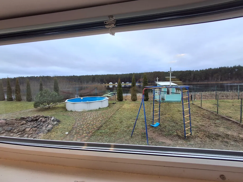 Домик на озере Лесицкое