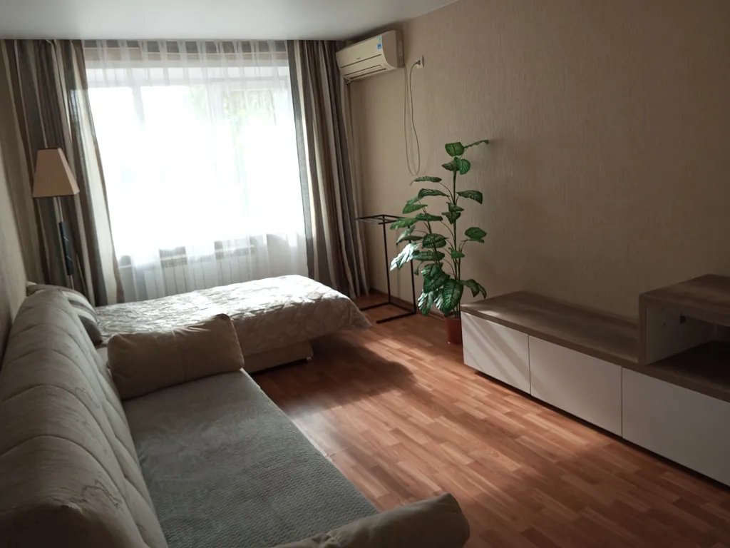 Уютная и светлая квартира в центре города Николаевск