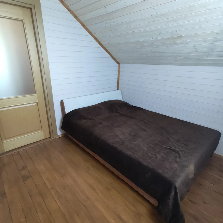 Дом на берегу озера