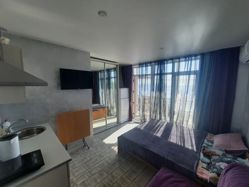 Комната с видом на море 11