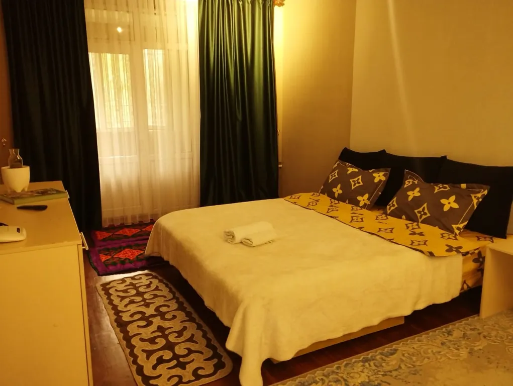 Уютный уголок рядом с ЦУМом и ГУМом