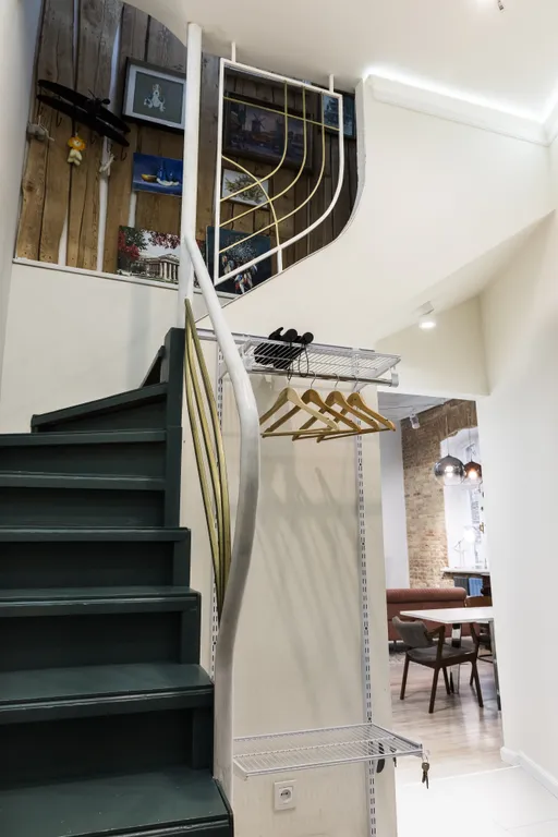 Трехуровневая квартира в историческом доме в центре города