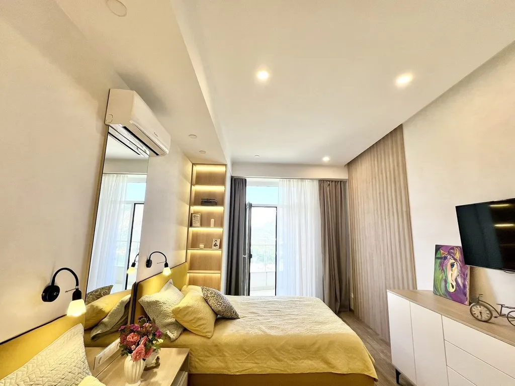 Уютная двухкомнатная квартира с шикарным видом в Гурзуфе