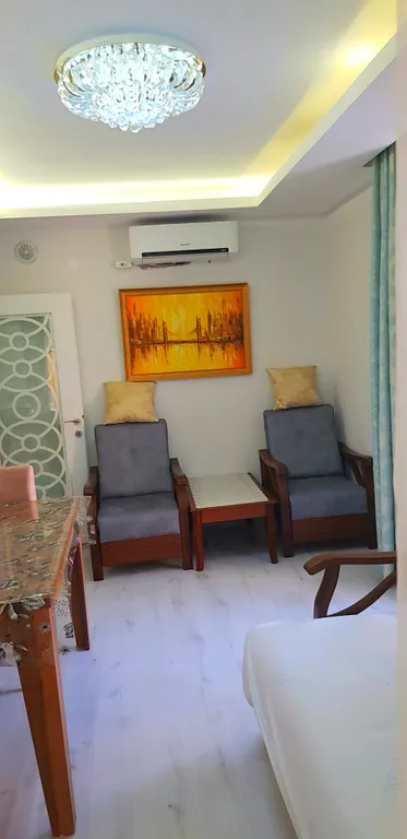 Отдельная комната в 3-комнатной квартире в центре Анталии