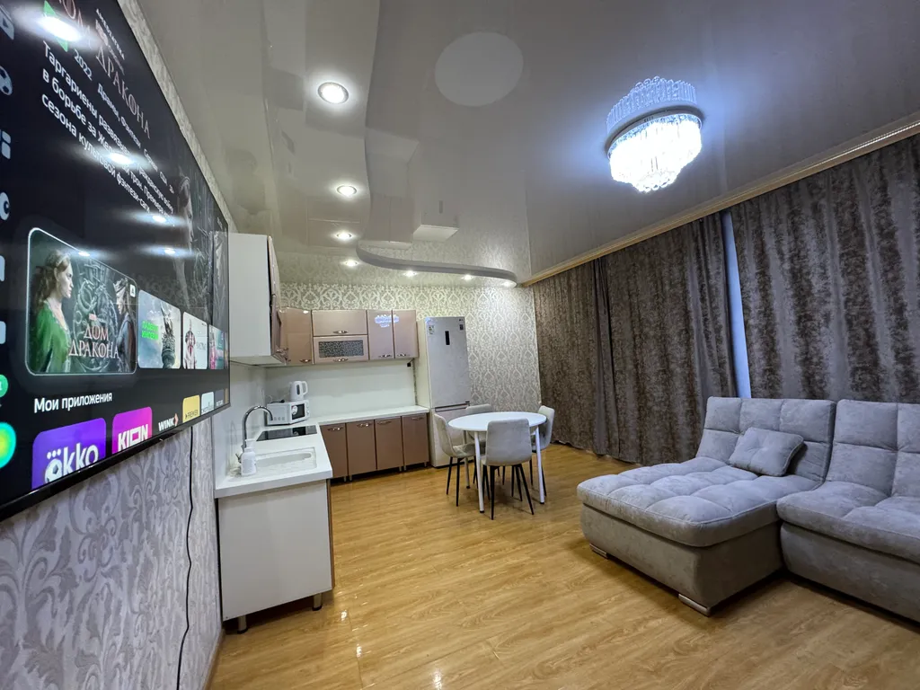 Большая квартира 3-комнатная с мансардой