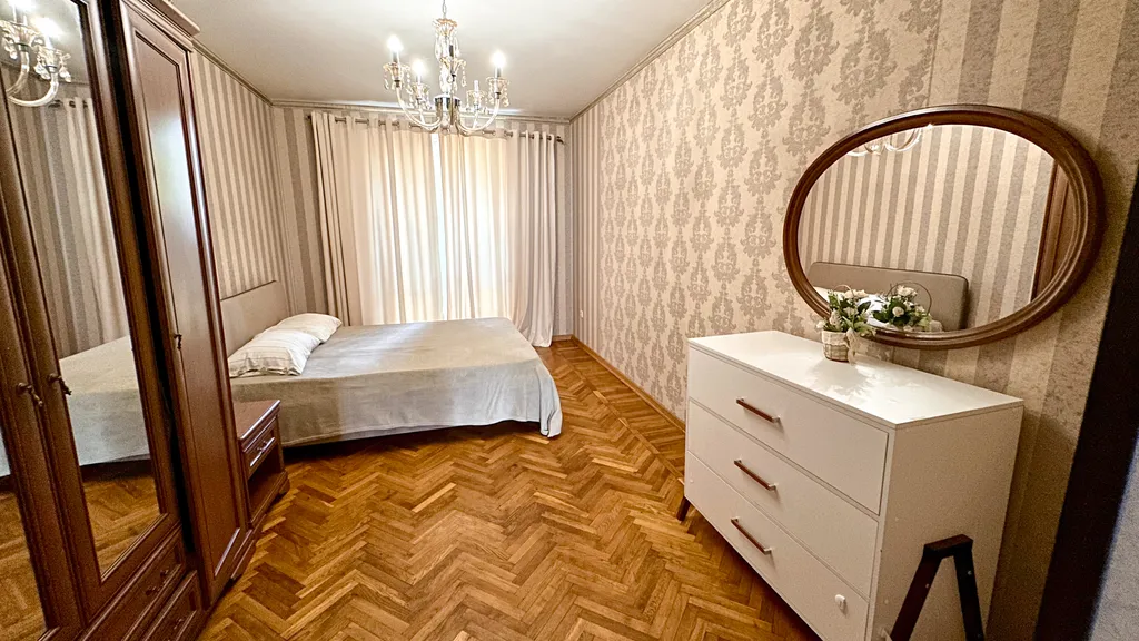 Светлая и просторная квартира в центре города Сухум