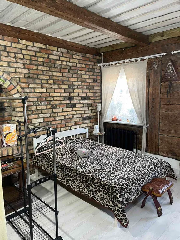 Часть дома с отдельным входом в центре города