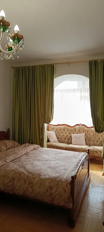 Видовая квартира в центре, в элитном доме, по очень демократичной цене