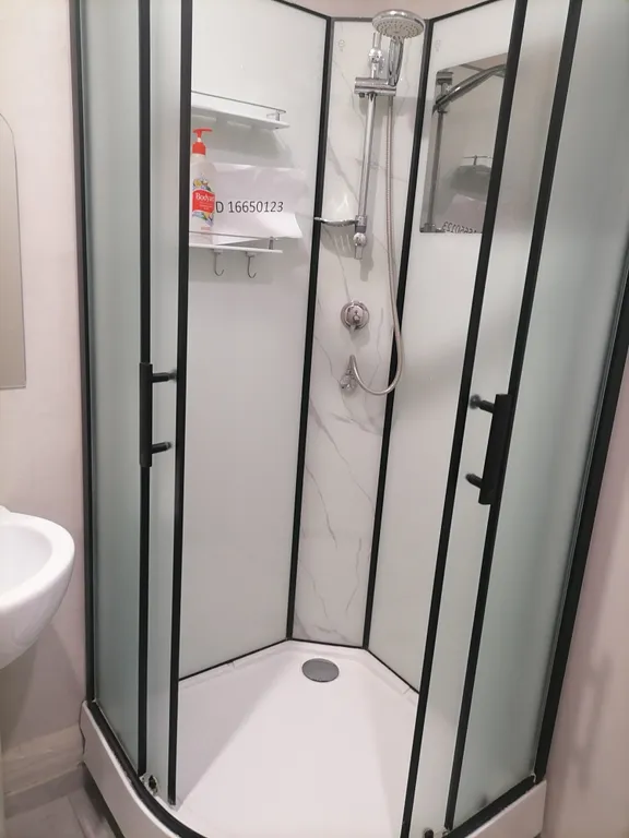 Шикарная студия в 2-х минутах от остановки.