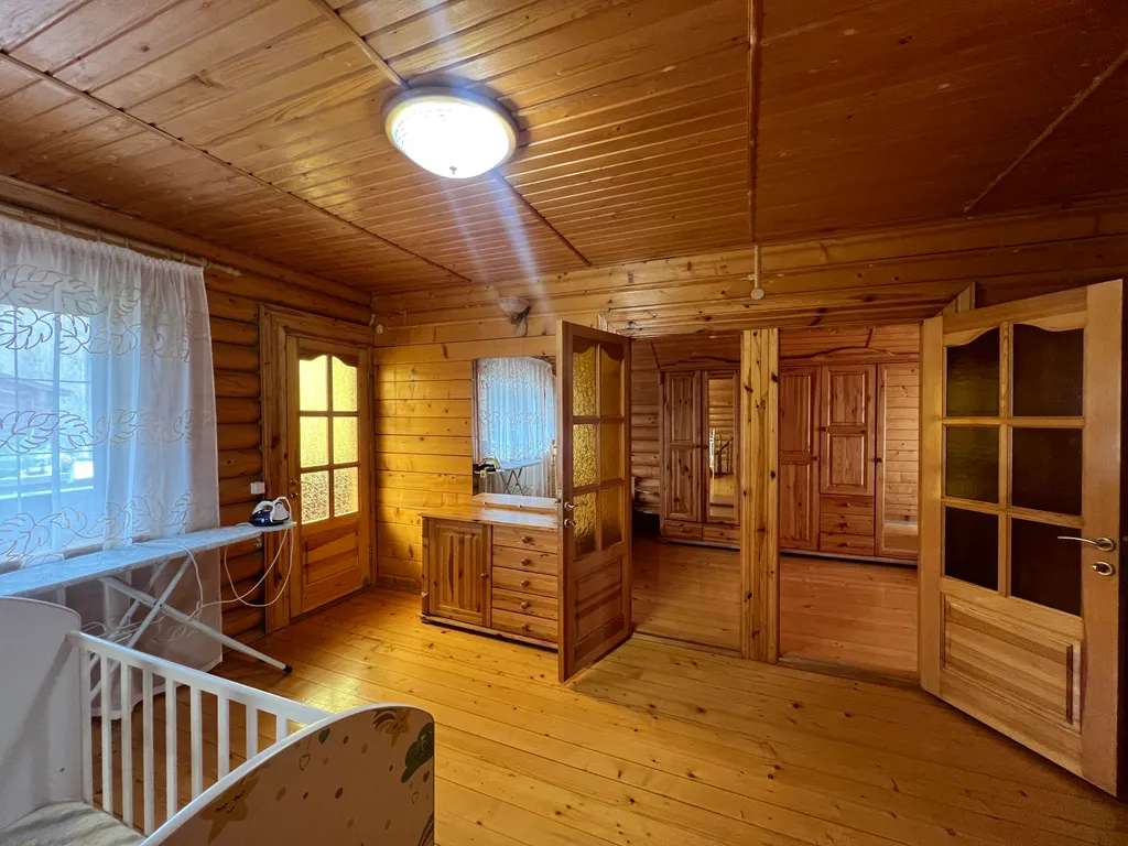 Сруб в Ялте c бассейном и сауной