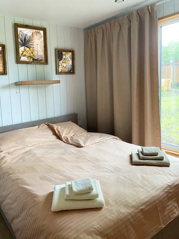 Двухкомнатный дом с террасой