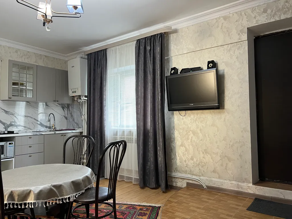 Коттедж Уютный домик у набережной — Махачкала