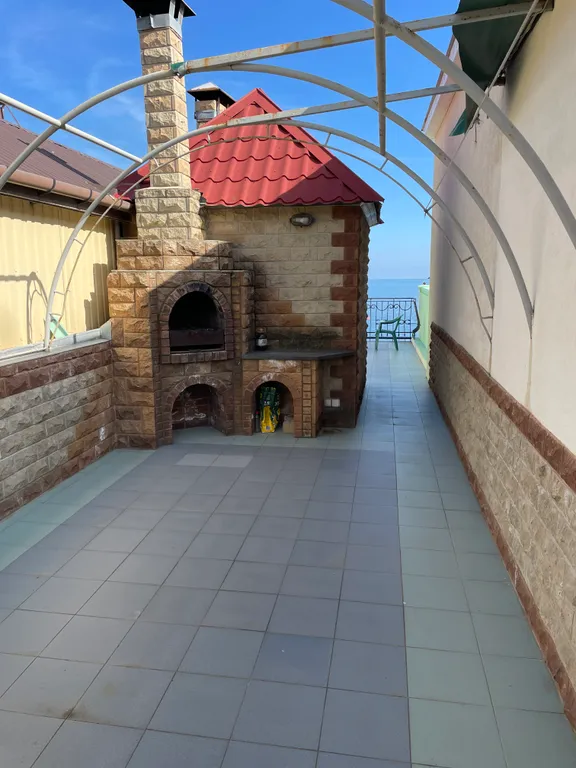 Дом на берегу моря