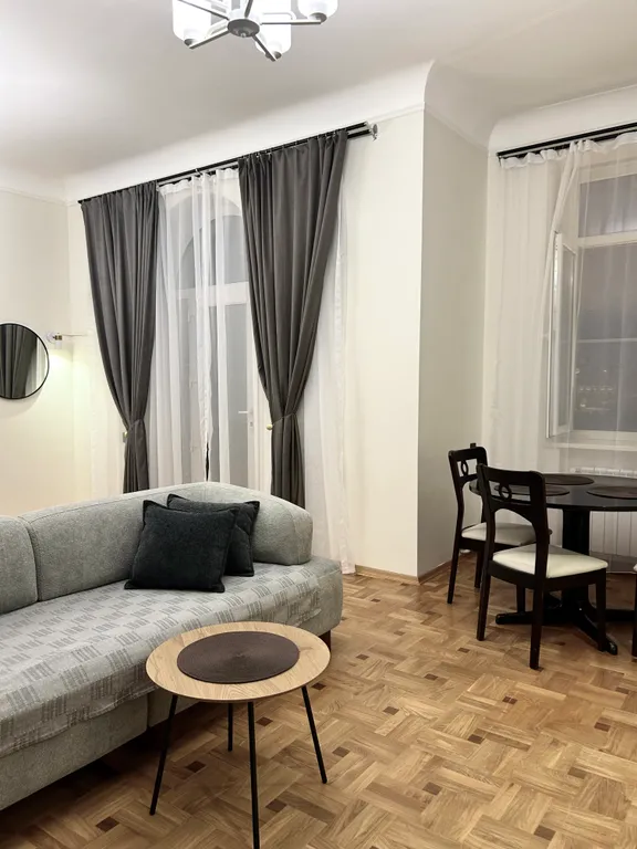 Рядом со старым городом