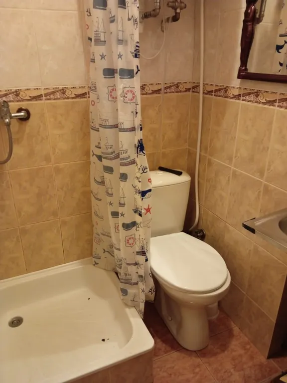 Коттедж Частный домик с беседкой рядом с береговой линией — Ялта