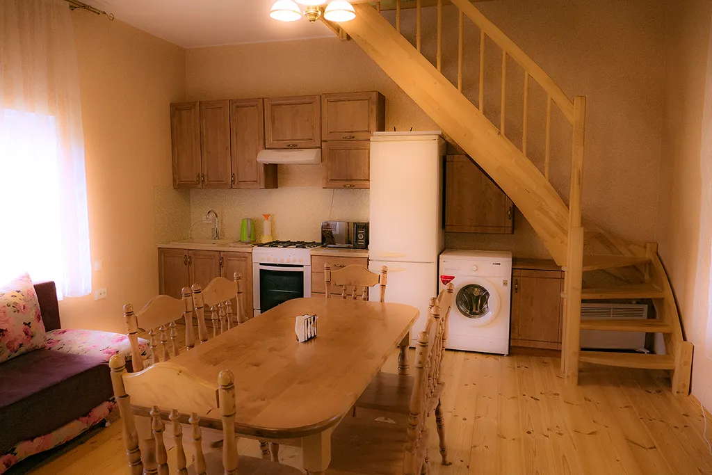 Уютный дом на берегу с мангальной зоной и баней