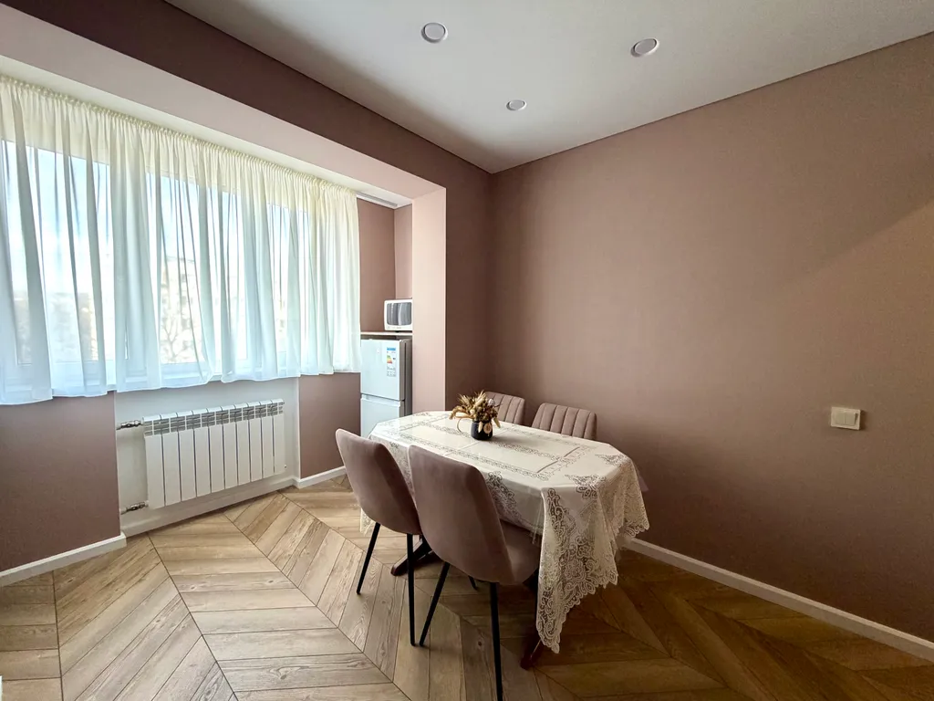 Квартира рядом с Озером и Комсомольским Парком