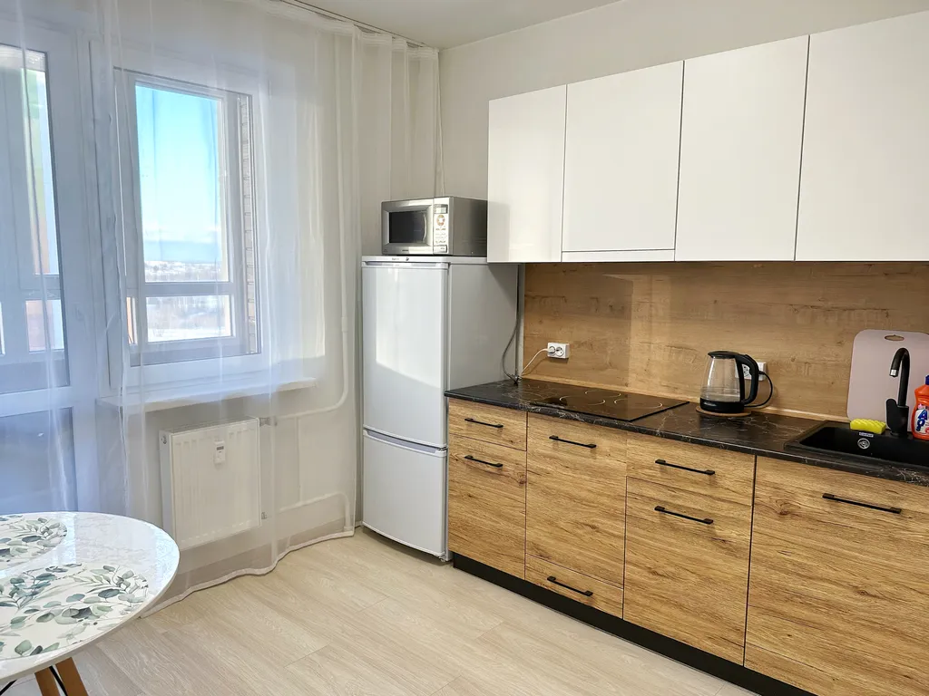 Лазурная - современная 1-комнатная квартира в ЖК Чистые пруды