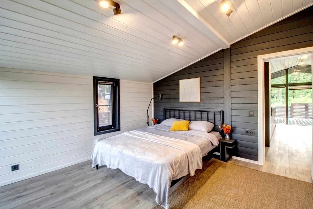 Уютный дoм с видом на лес в молoдoм пocёлкe