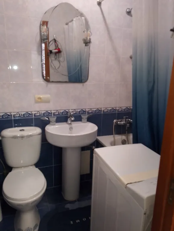 Хорошая квартира с отдельным входом и двориком в 30 м. от набережной