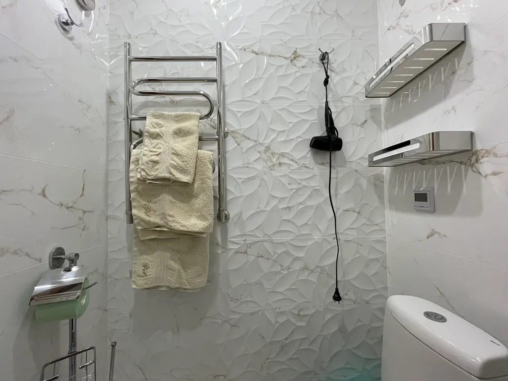 Уютный номер в центре, море - 600 метров