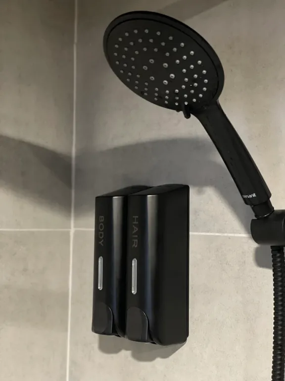 Новый современный дом с сауной в стиле барн хаус