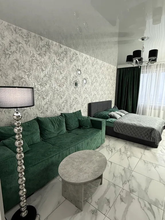 Квартира-студия в центре на 18 этаже