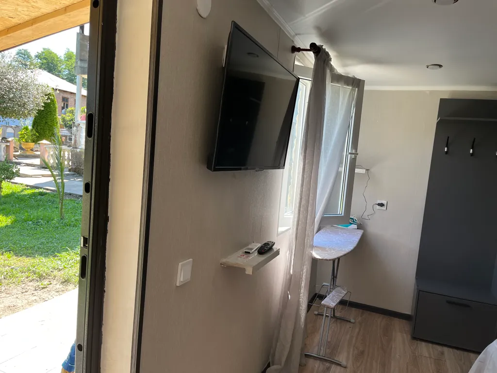 Коттедж Коттедж «Басиат» с видом на горы — Сухум